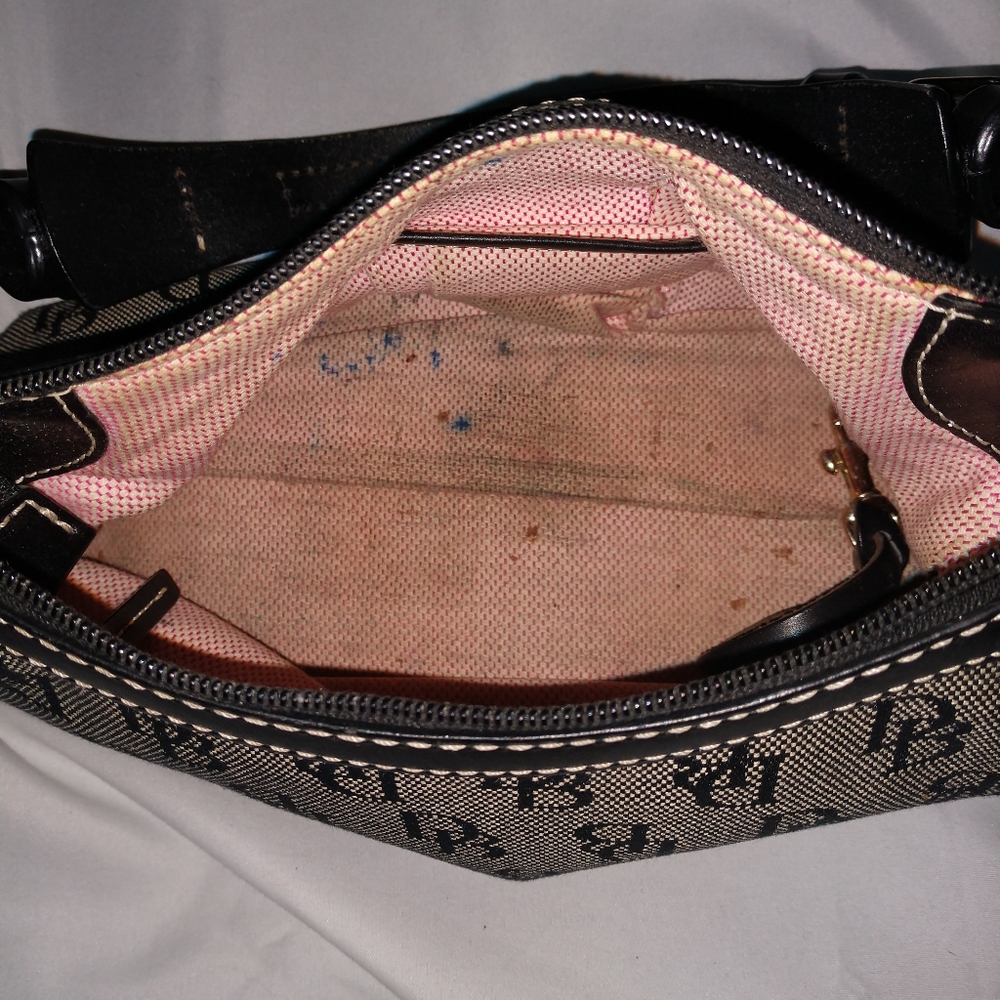 Dooney&bourke - Picture 2 of 8